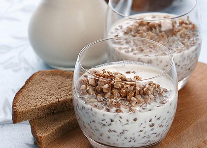 Sarraceno wheat with kefir